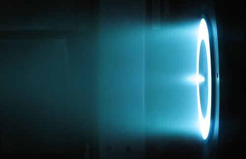 Hall effect thruster
